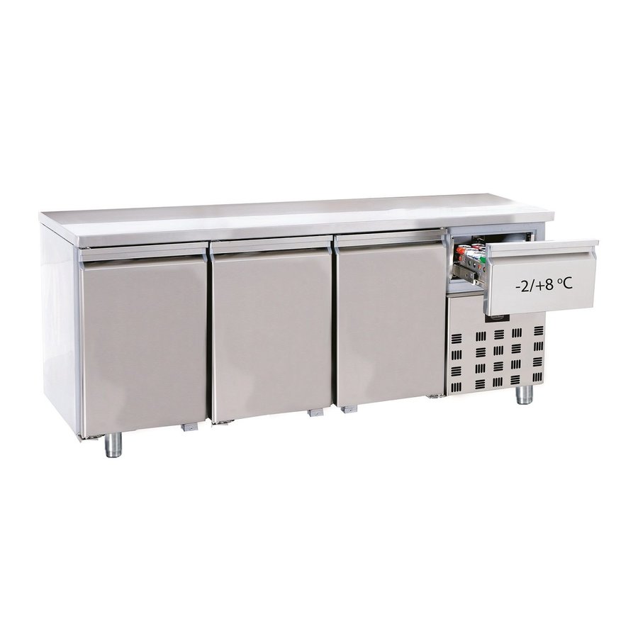 Refrigerated workbench | stainless steel | 3-door | 1865x700x850mm
