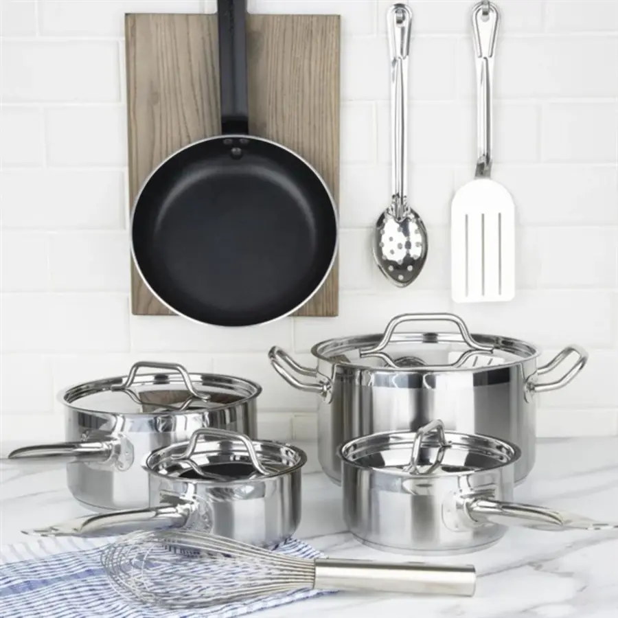 Nisbets | Essentiels Cuisinez comme un pro | Ensemble de 5 poêles