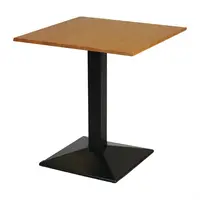 table à piédestal carrée avec base en métal et plateau en chêne tendre | 700x700 mm