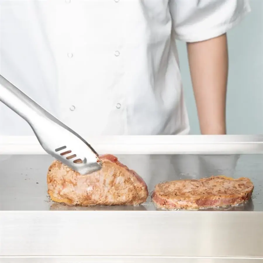 Sturdy barbecue tongs
