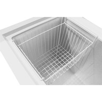 Chest freezer with stainless steel lid & wheels | 581 L | -18°C to -25°C | 97(h) x 203.5(w) x 73(d)cm