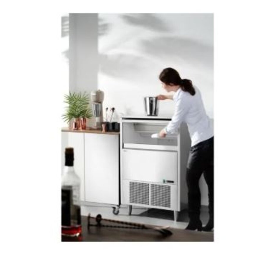 Hospitality Ice Cube Machine 90 kg 230V 900W air-cooled