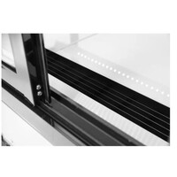Hospitality Refrigerated display case with two shelves 410 l 230V 490W