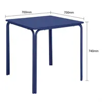 Table carrée Adeline en acier 700 mm bleu foncé – Robuste et tendance