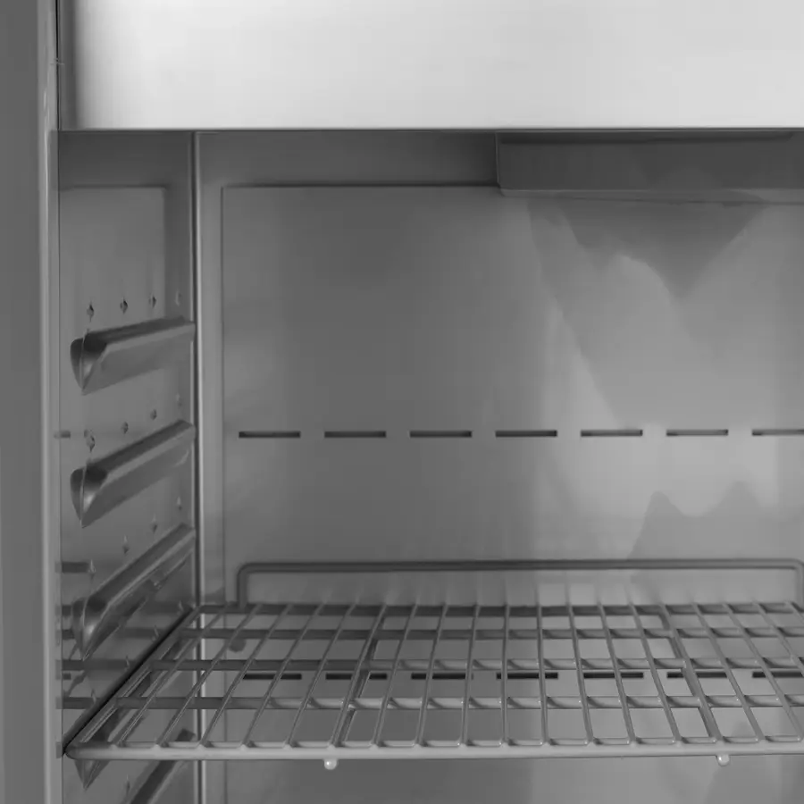 RVS vesselfreezer | 408 L | -22°C tot -18°C | 60hz | 60x53,3x150cm | zelfsluitend