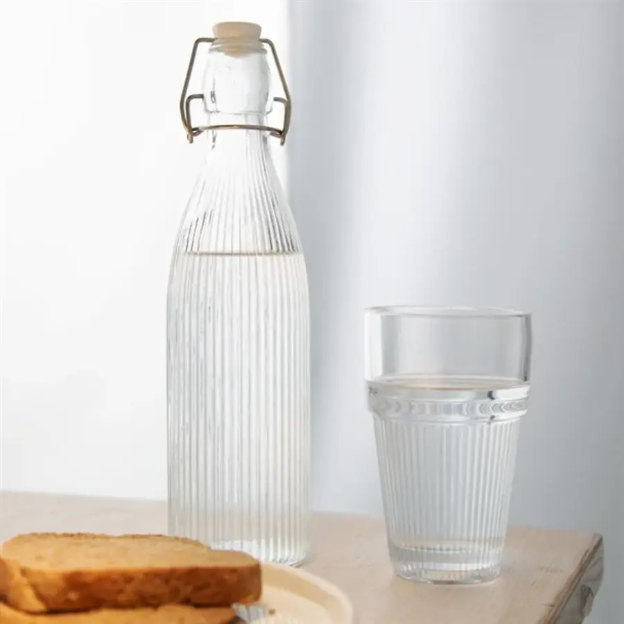 Gerippte, stapelbare Trinkbecher 300 ml (6er-Set)