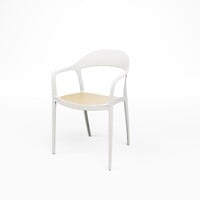 Set mit 4 weißen, stapelbaren Gastronomiestühlen für Terrasse und Restaurant – Essstühle aus Kunststoff für den Außenbereich