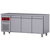 HorecaTraders Établi réfrigéré professionnel DT178/P9H-G – 405 litres – 3 portes – Acier inoxydable – 184 x 70 x 85-90 cm