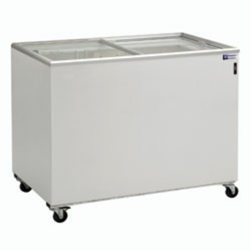  HorecaTraders Chest freezer with 2 sliding glass lids | 400 Liters | Includes Wheels | 230V 