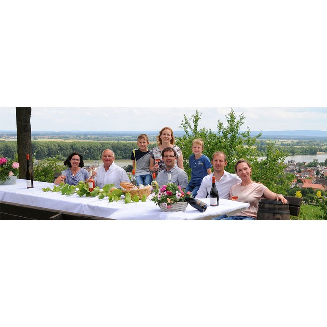 Weingut Georg Gustav Huff Bacchus halbtrocken - Nierstein, Duitsland