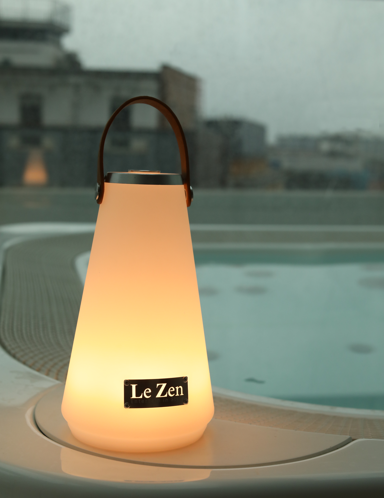 Le Zen Lux atmosphärische Außenlampe