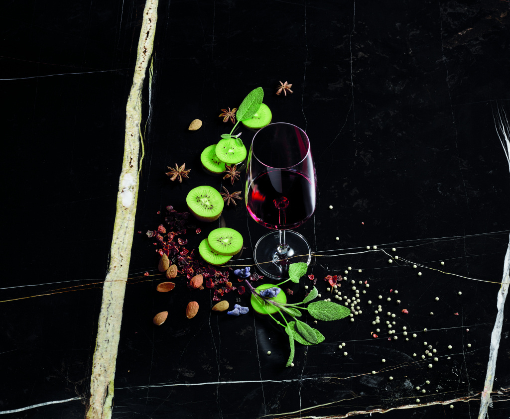Zwiesel Glas Zwiesel Glas Vivid Senses Wijnglas Fruity & delicate 1 - 0.535 Ltr - Geschenkverpakking 2 glazen
