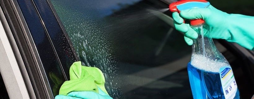 Car window cleaning: everything you want to know about cleaning your car window