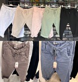 CAPRI JOGGING STRETCH MATEN 44 TOT 50 KLEINE 52