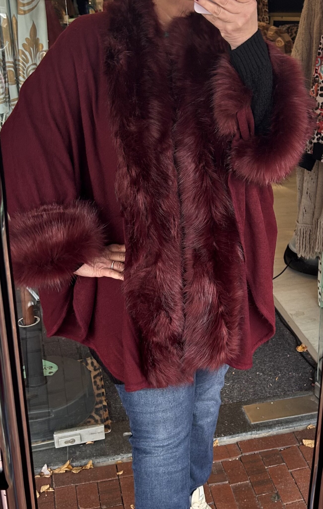 STOLA/OMSLAGDOEK IN TAUPE GOUD CHIQUE MATEN 44 TOT 54
