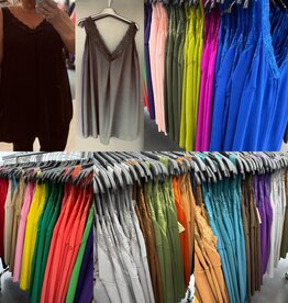 TOPS KANTEN RANDJE MATEN 46 TOT  54