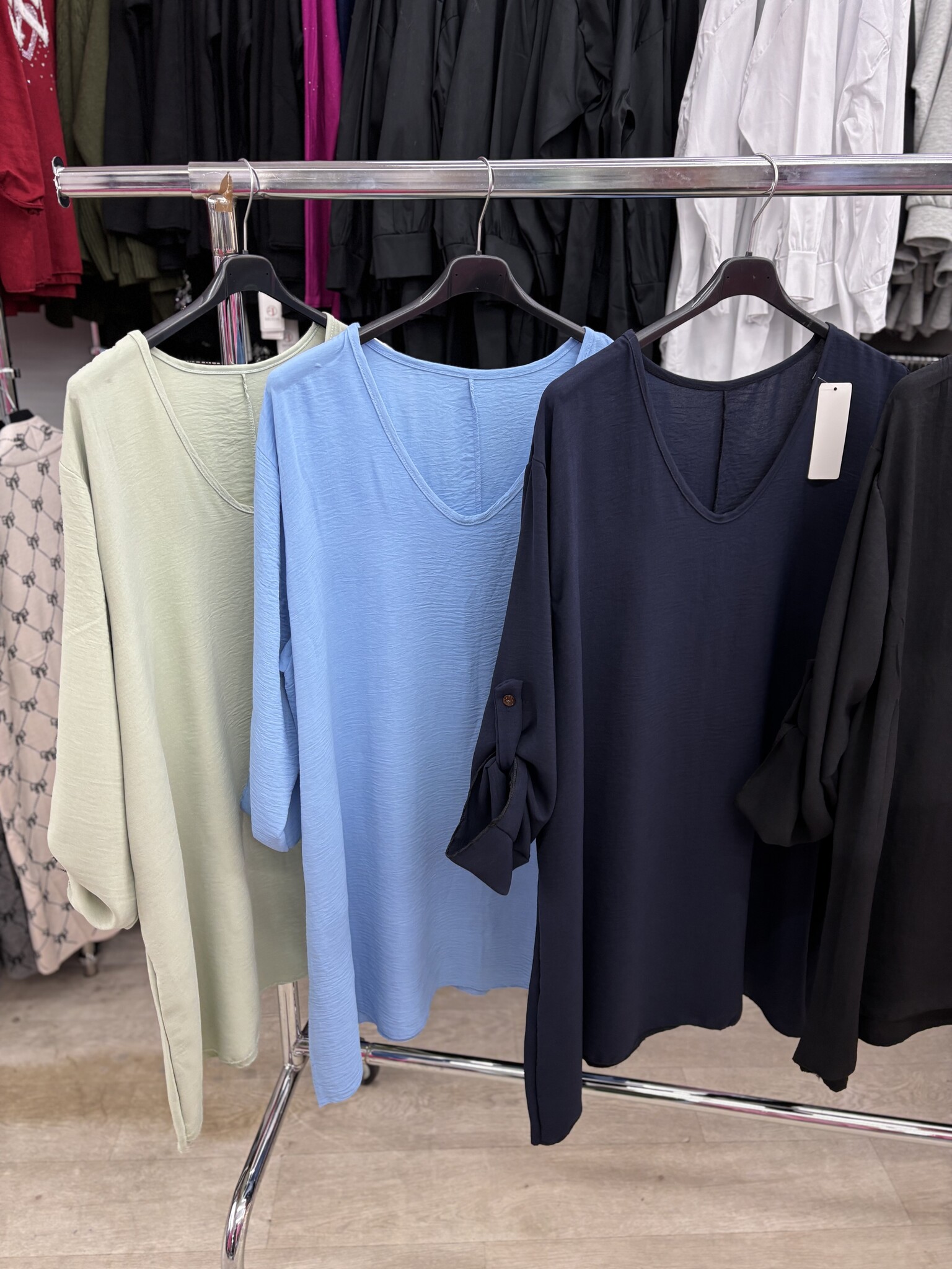 BASIS A LIJN V HALS MATEN 46 TOT 52