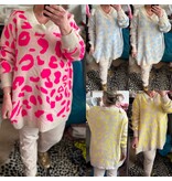 V HALS BERRY IN 3 KLEUREN MATEN 48 TOT 54/56