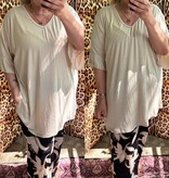 V HALS T SHIRT ZOË MATEN 44/46 TOT 54