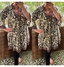 TUNIEK CHIQUE 25 MATEN 44 TOT RUIME 48 KLEINE 50 BOVEN ONDER WIJDER