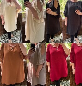 TUNIEK BUDHA MATEN 46/48 TOT 54 RUIM