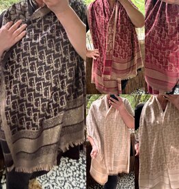 SHAWL DD  VISCOSE/ZIJDE MET GOUD EEN PLAATJE