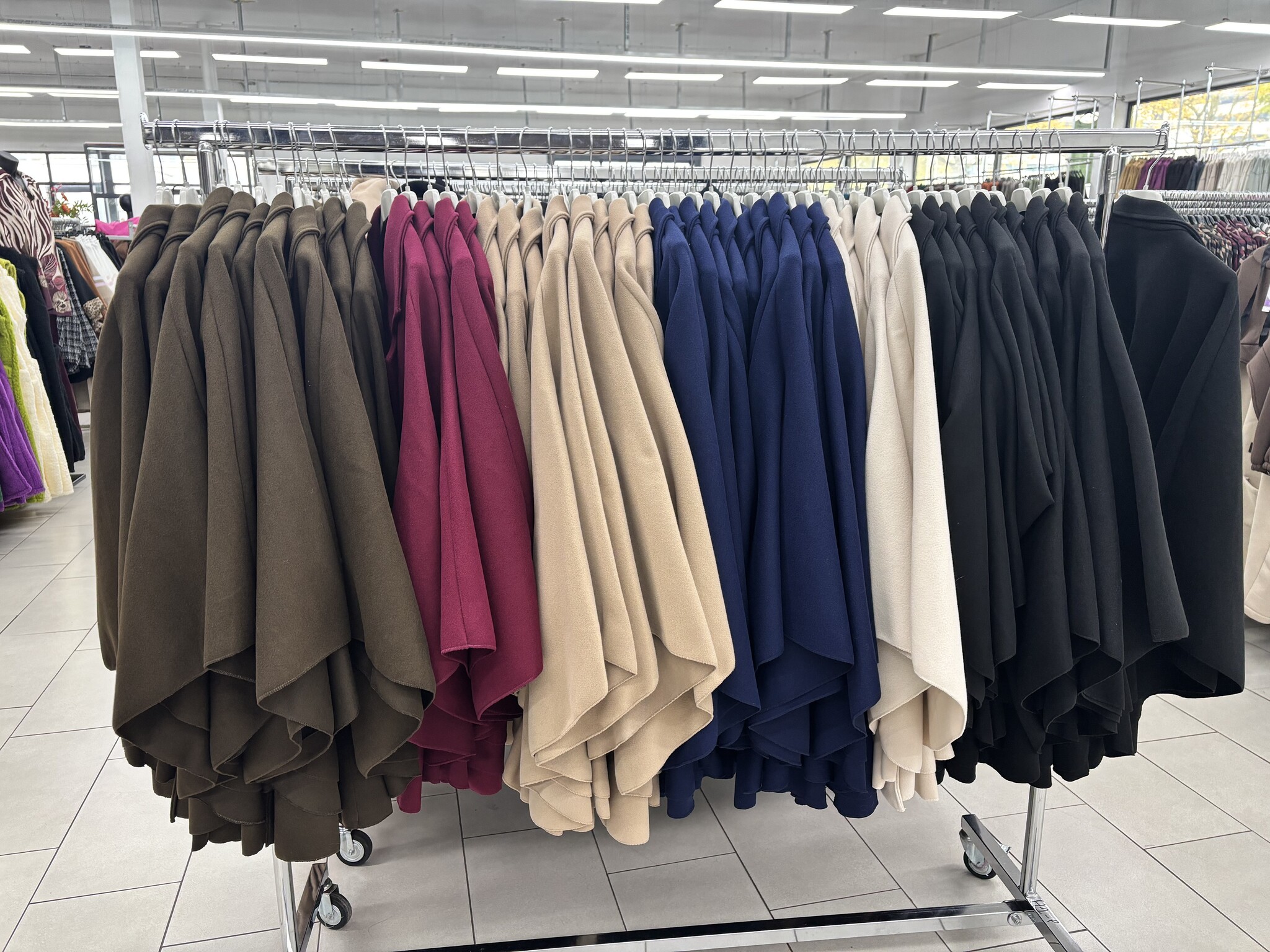 CAPE STRIK MATEN 44/46 tot 52/54