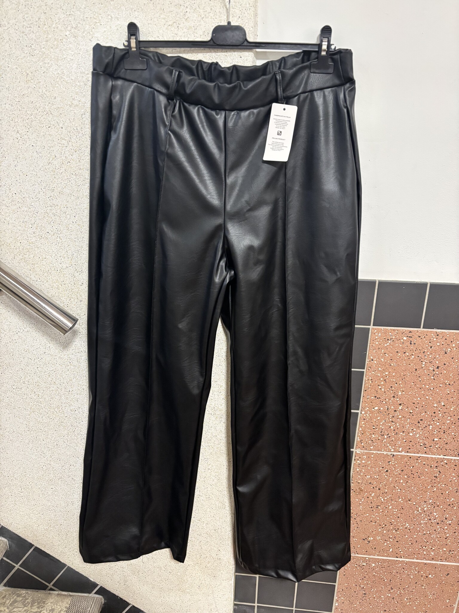 BROEK HIP 25/26 LEATHER LOOK MATEN 44 TOT 48/50