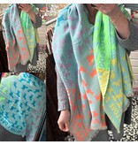 SHAWL ACRYL HAPPY IN 3 KLEUREN EN COMBI