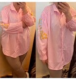 KATOEN BLOUSJE RUIT/ BORDUUR MATEN 44 TOT 52