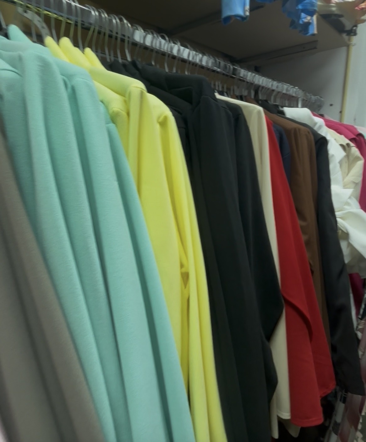 JASJE  VEST ELVIE MATEN 44/46 TOT 52 KLEINE 54