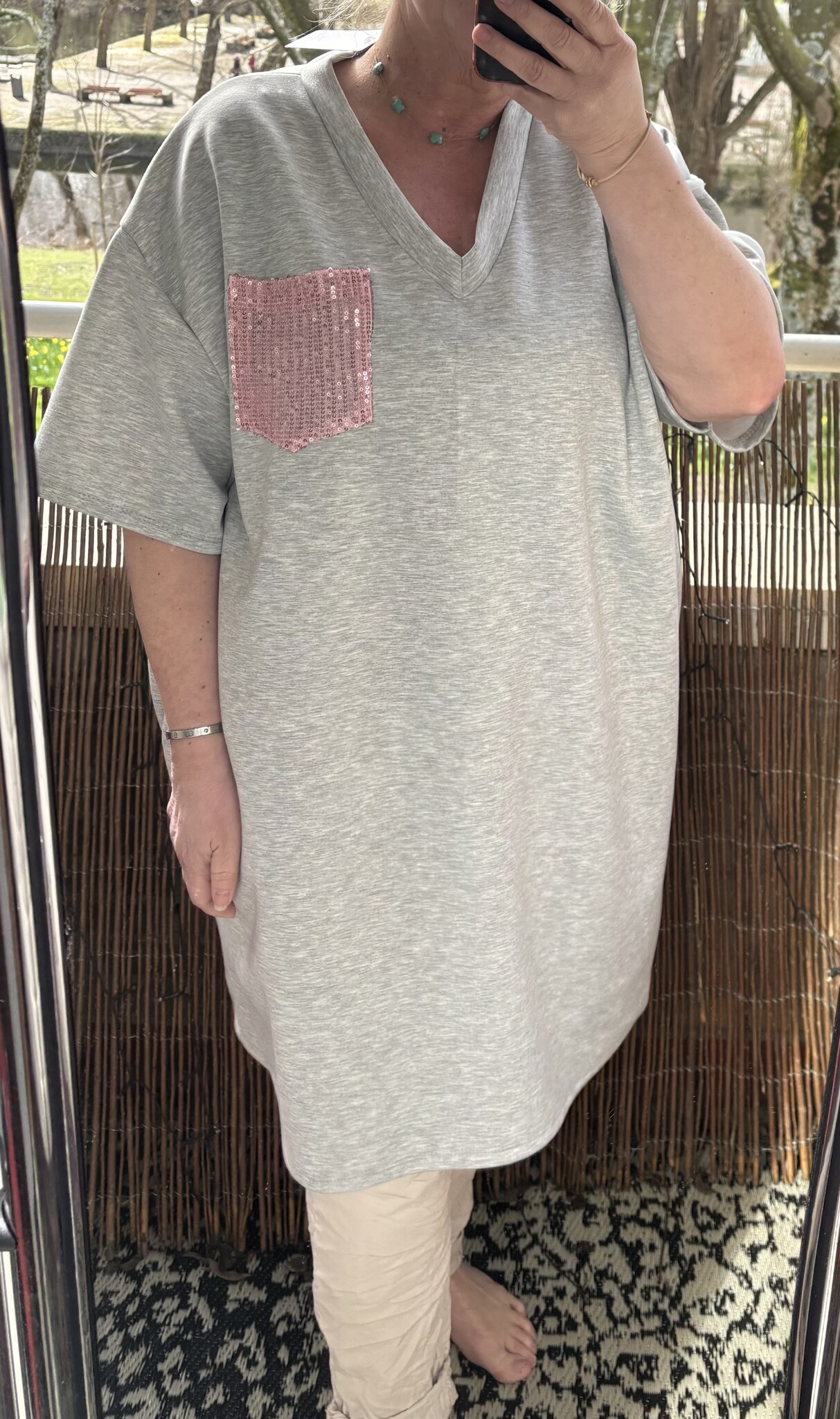 SWEATERDRESS V HALS BLING MATEN 46 TOT 54