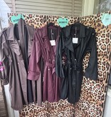LEATHER LOOK TRENCHCOAT MATEN 48 TOT 54/56