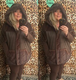 JASJE FAKE FUR GLAMOUR BROWNY MATEN 46 TOT 54