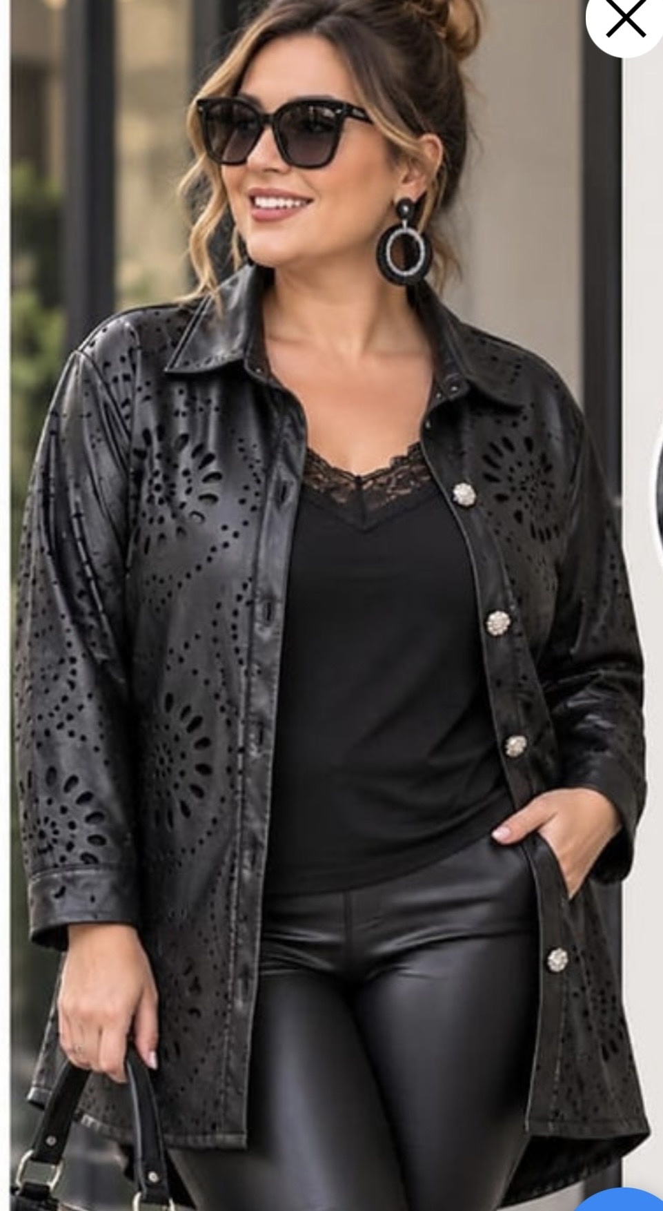 LEATHER LOOK BLOUSE GEPERFOREERD MATEN 44 TOT 52