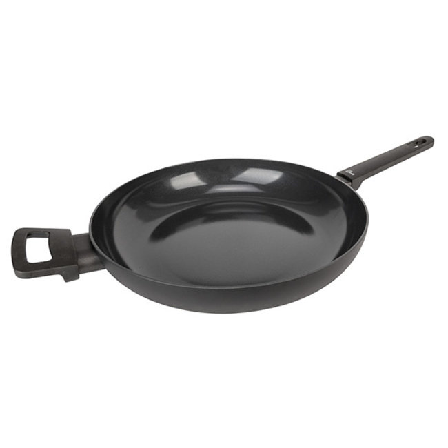 C&T Full Black Casserole Schwarz D32xh6cm Aluminium Alle Feuer