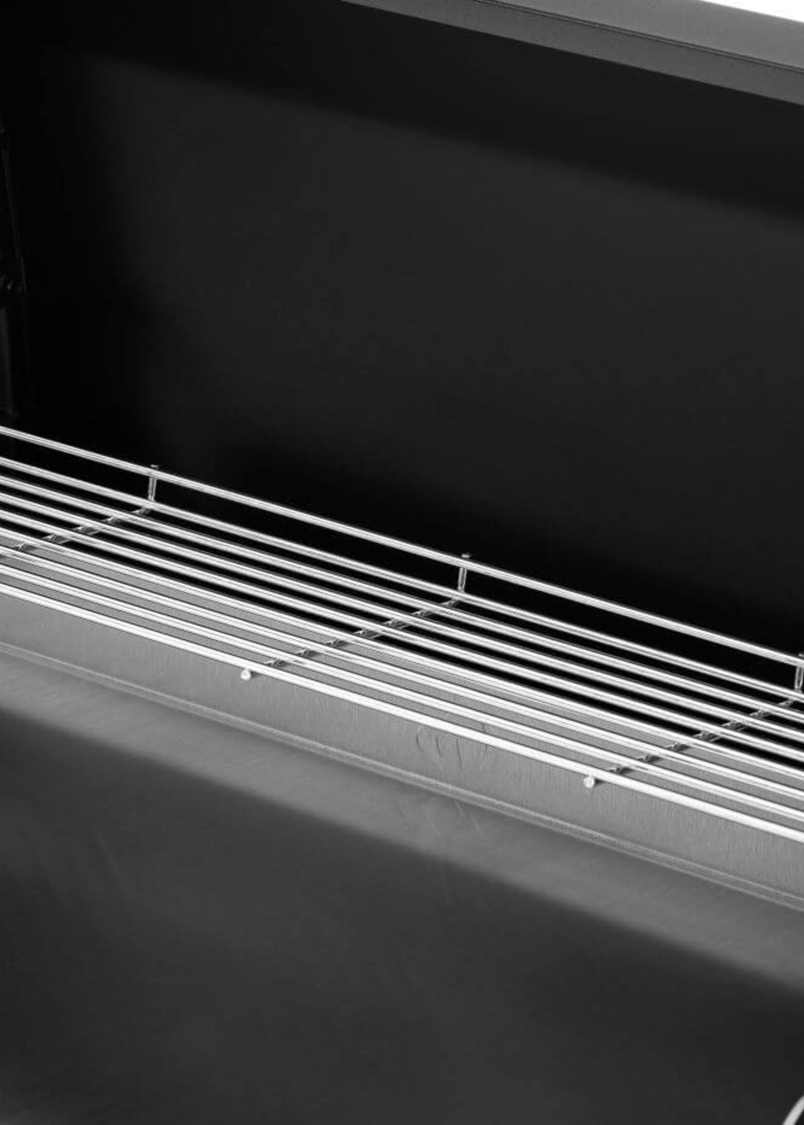 Napoleon Rogue® PRO Phantom 30 RVS Plancha