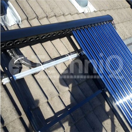 18 heatpipes vacuÃ¼mbuis zonneboiler collector, inclusief plat of schuin dak constructie