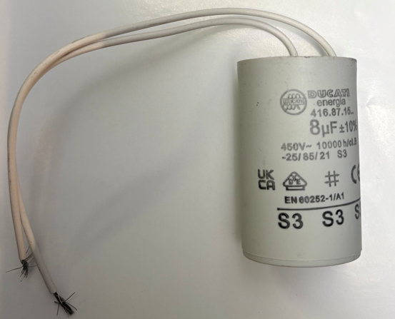 Condensator 8uF draad aansluiting