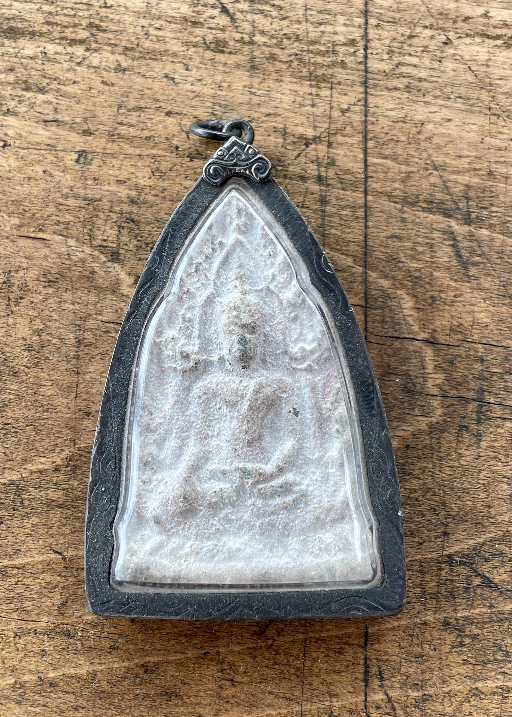 Mamou Boeddha Amulet brons driehoek