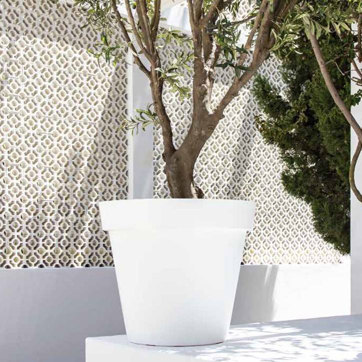Luxe hervorming beklimmen Grote kunststof bloempot wit D60xH50 Monaco - Ikala