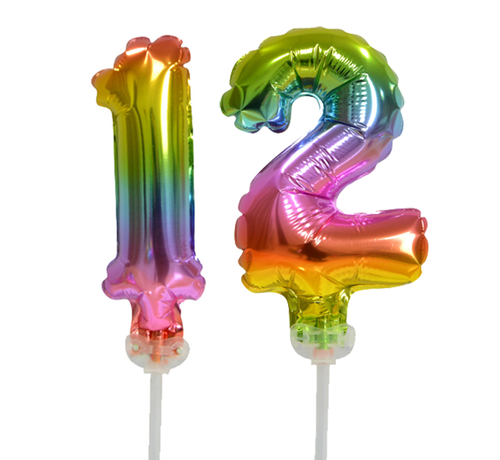 Regenboog taart decoratie ballonnen cijfers 12