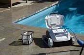 Robot de nettoyage de fond de piscine E10