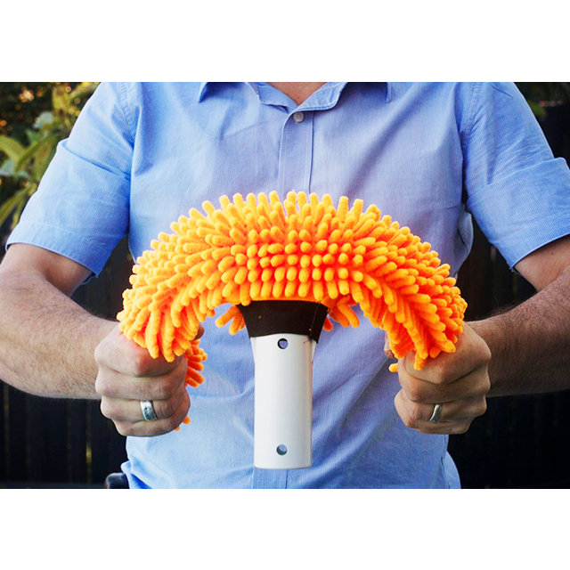 Aquafinger flexible microfiber brush.