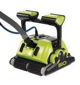 Bio vacuum cleaner for swimming pond