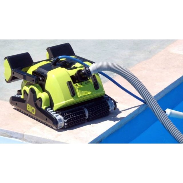 Bio vacuum cleaner for swimming pond