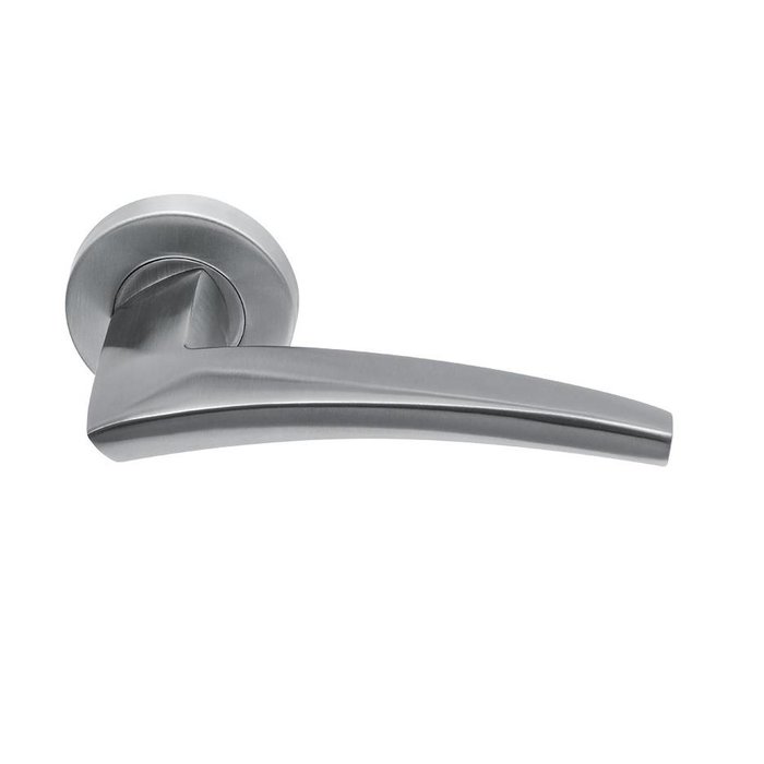 In-Door Madrid door handle made of solid stainless steel on a round rosette