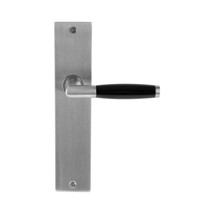 In-Door Solid stainless steel door handle Copenhagen on rectangular shield