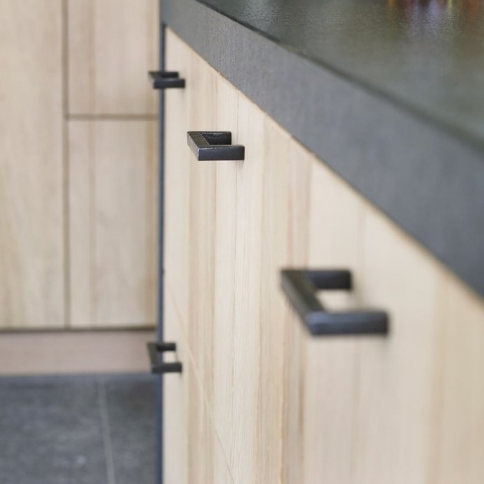 Dauby Furniture handle PMQ-128 aged iron - black 128mm