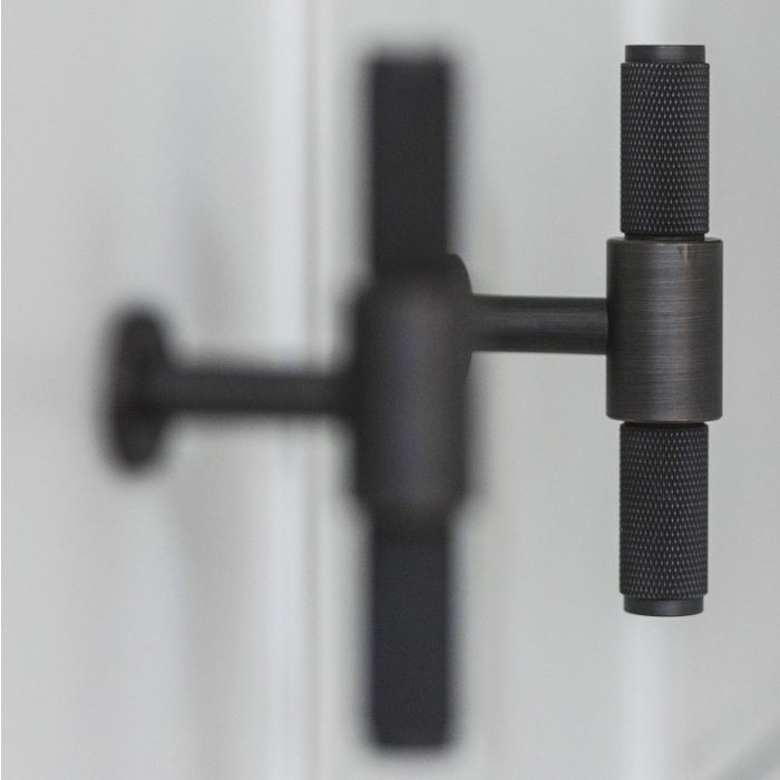 Buster+Punch Furniture handle "T-Bar" from Buster&Punch Smoked bronze